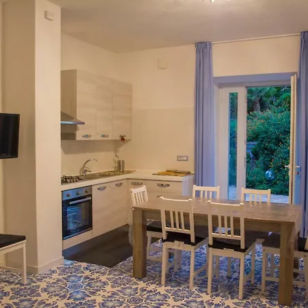 Marylu' Apartment Ischia
